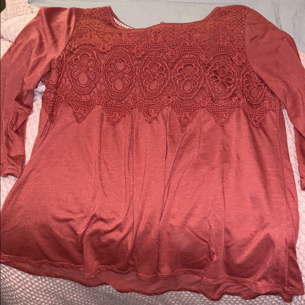 Red-ish Lace Three Quarter Sleeve Top